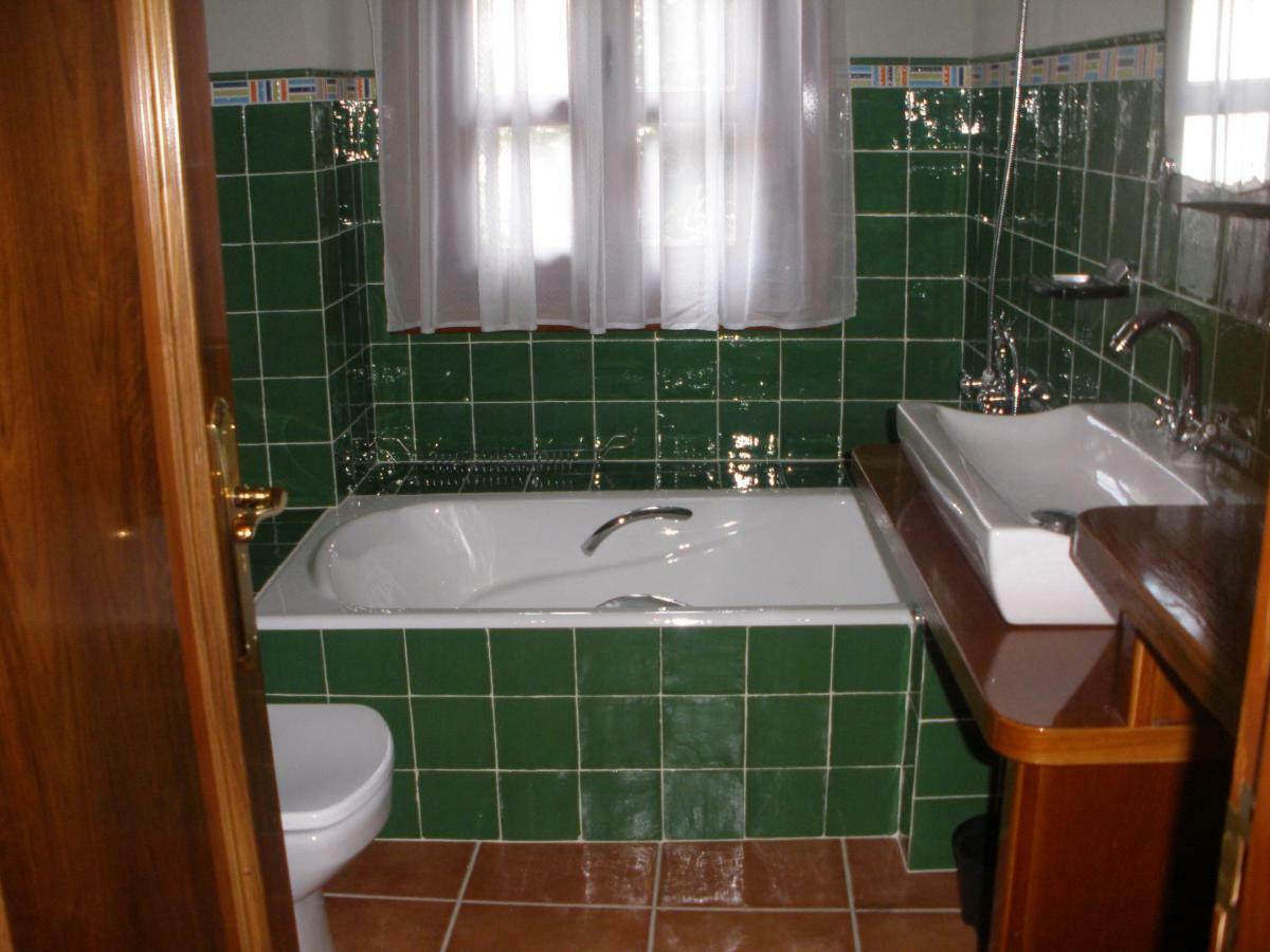 Casa Alpargateiro Guest House Os Peares ภายนอก รูปภาพ