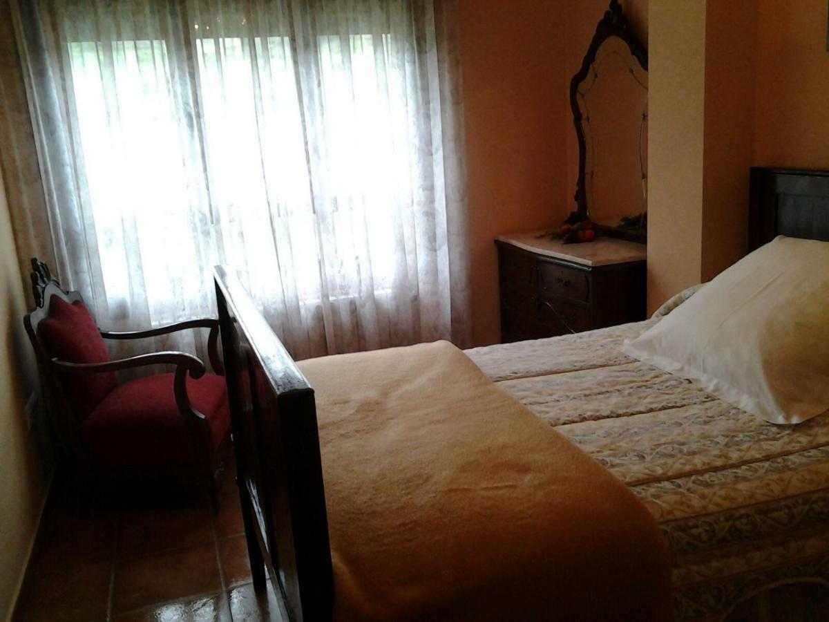 Casa Alpargateiro Guest House Os Peares ภายนอก รูปภาพ